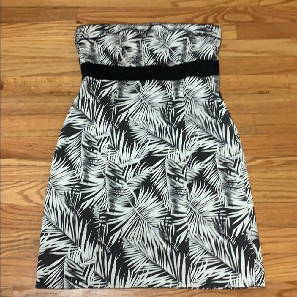 Strapless Formal Dress